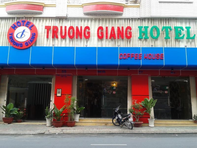Truong Giang Hotel Хошимін Екстер'єр фото