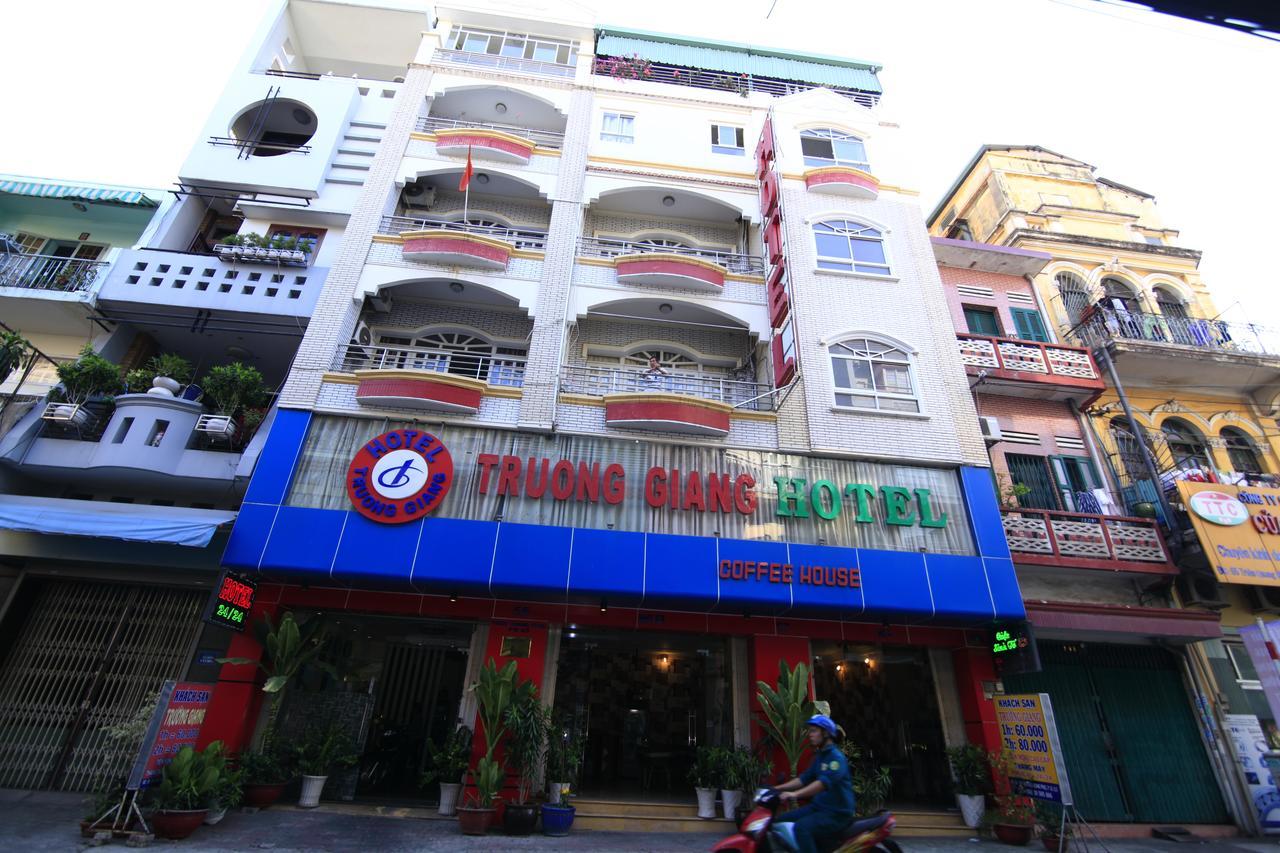 Truong Giang Hotel Хошимін Екстер'єр фото