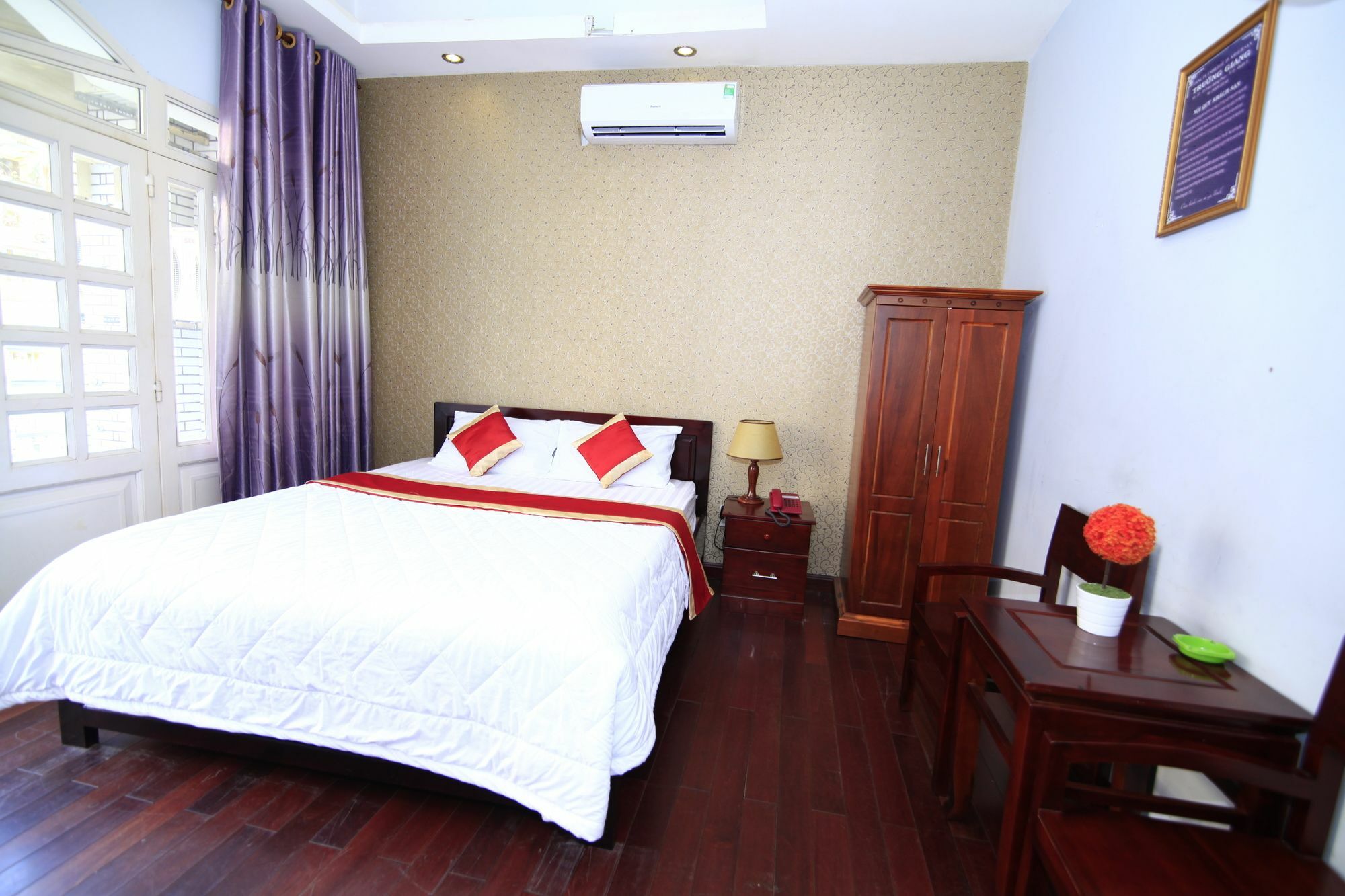 Truong Giang Hotel Хошимін Екстер'єр фото